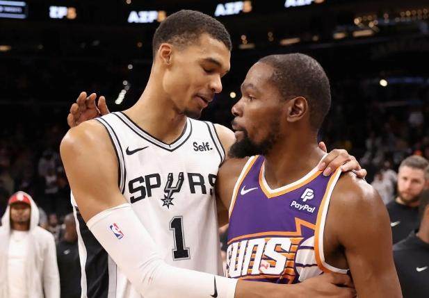 Baccara Gaming-踢掉杜兰特换文班？全明星首发结果引发争议